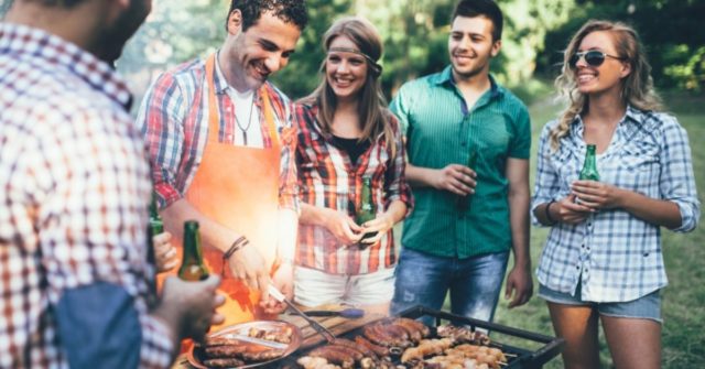 Everyone on the LeaseQ team agrees, one of the best parts of summer are the cookouts! Check out a few of our team's favorite cookout recipes here.